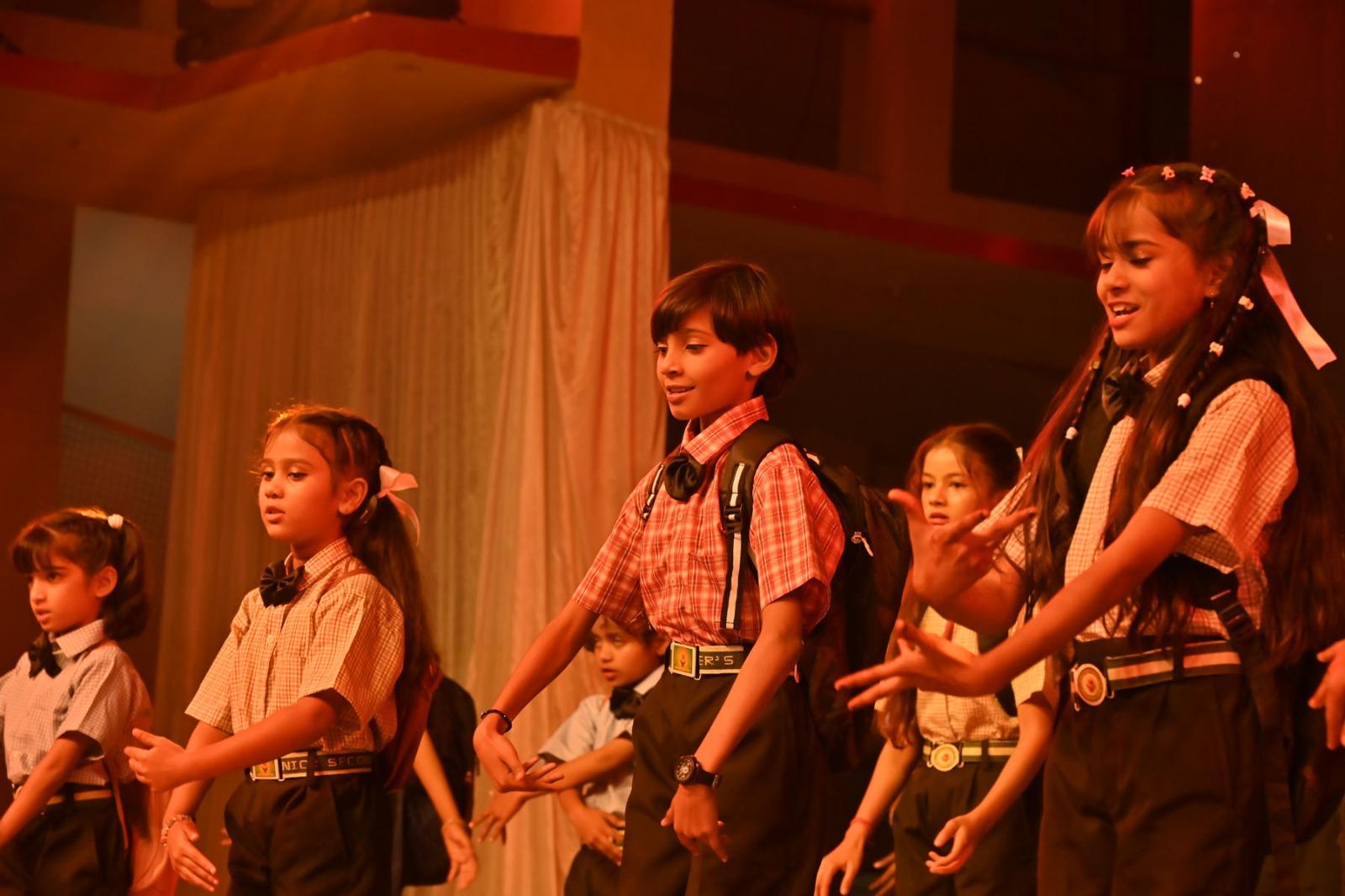 ST. XAVIERS ENGLISH MEDIUM SCHOOL Banner Image